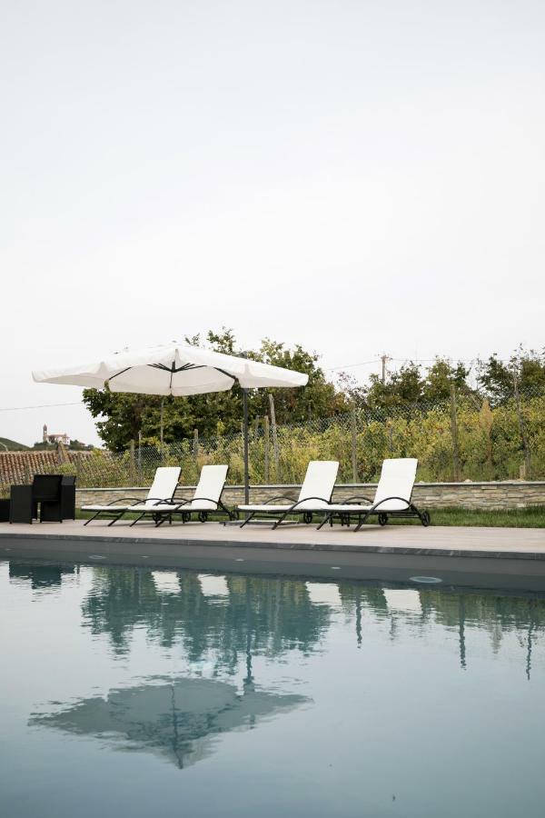 Villa Barbero Alba Mango Buitenkant foto